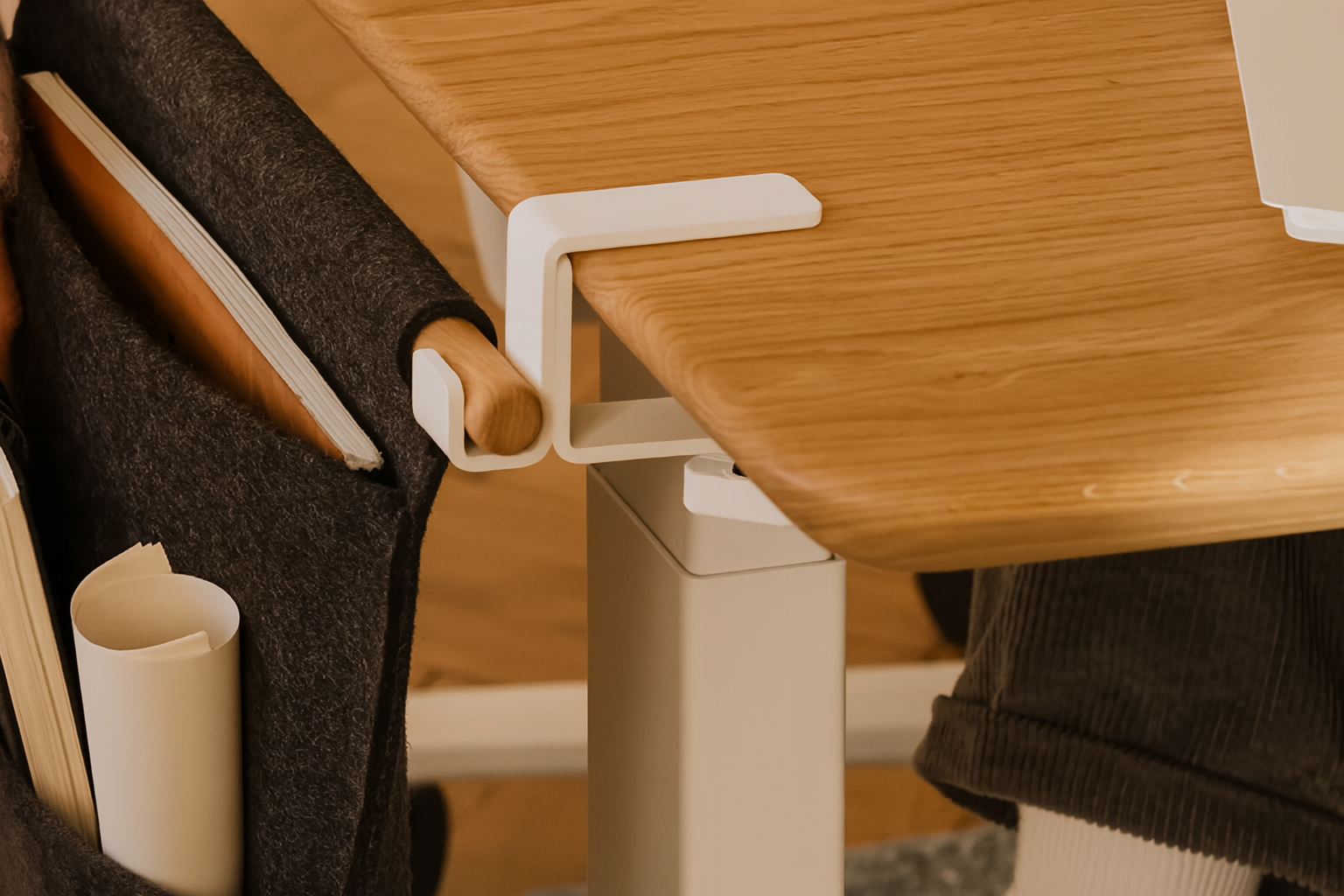 Organisateur de bureau suspendu en feutre