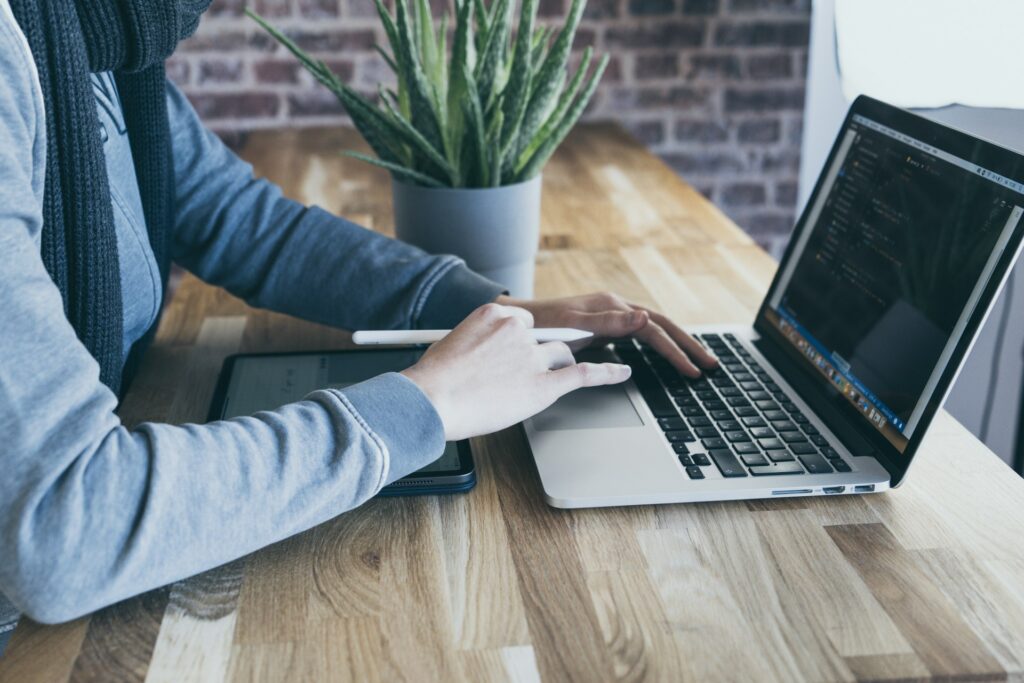 bureau ergonomique debout